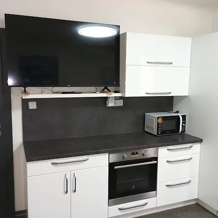 3 Bedroom Apartment, Playground, Bounce Mat Jump Ring