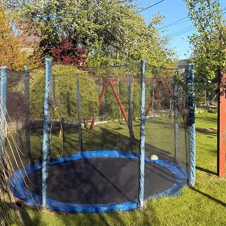 3 Bedroom Apartment, Playground, Bounce Mat Jump Ring Οστράβα
