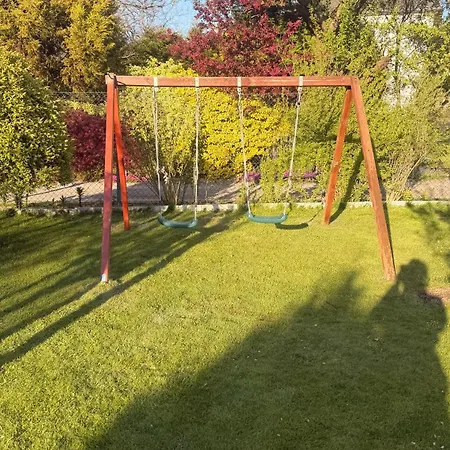 3 Bedroom Apartment, Playground, Bounce Mat Jump Ring Οστράβα