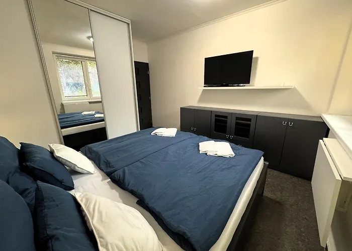 3 Bedroom Apartment, Playground, Bounce Mat Jump Ring Appartamento *